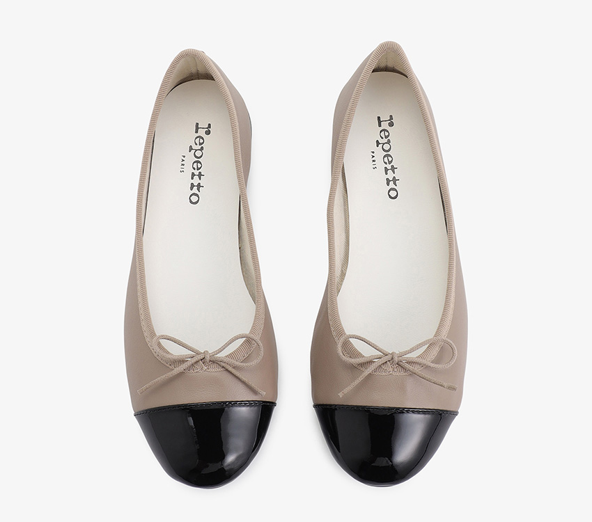 repettoベージュバレエシューズ　美品　ラバー底　雨の日o.k Flora バレエフラット - ラバーソール【New Size】｜バレリーナ
